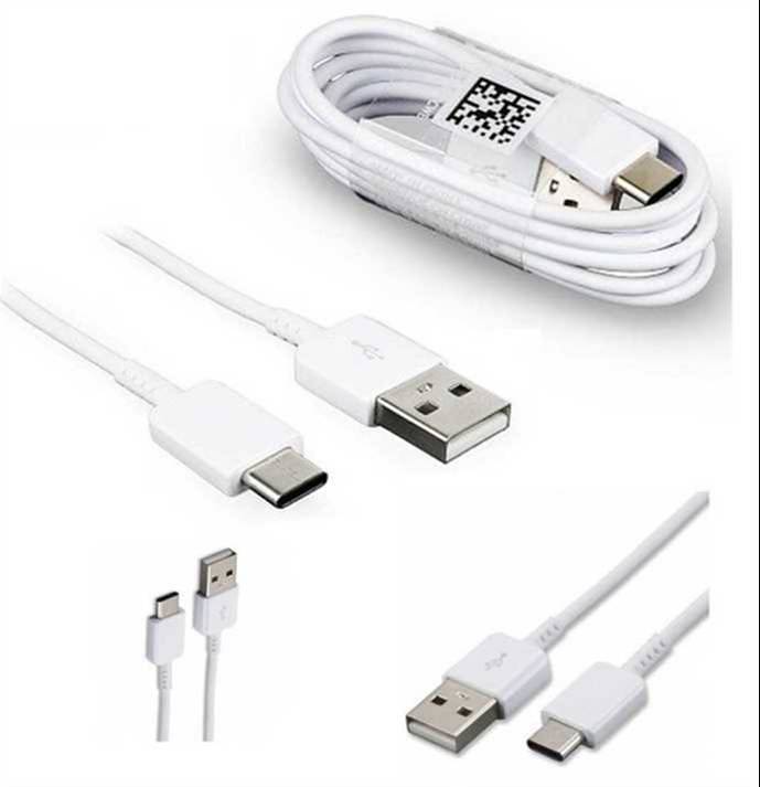 Samsung Data Cable for Samsung Smartphones - Non-Retail Packaging - Wh 0