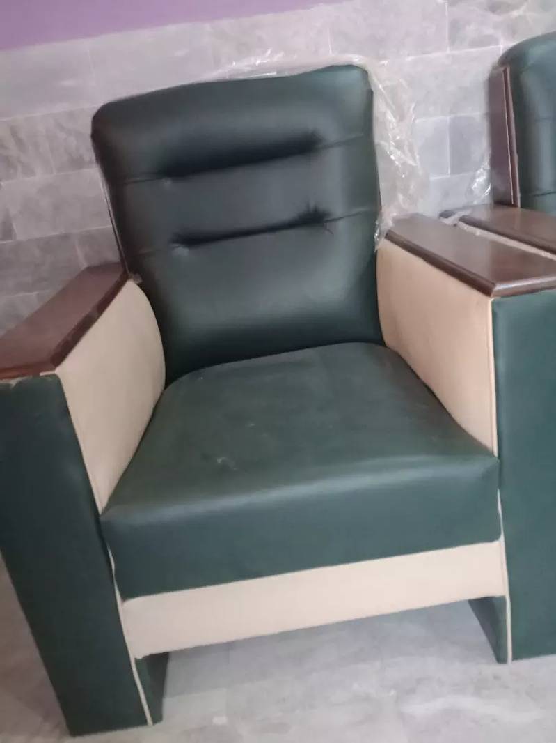 Sofa Set (5 seater) 5