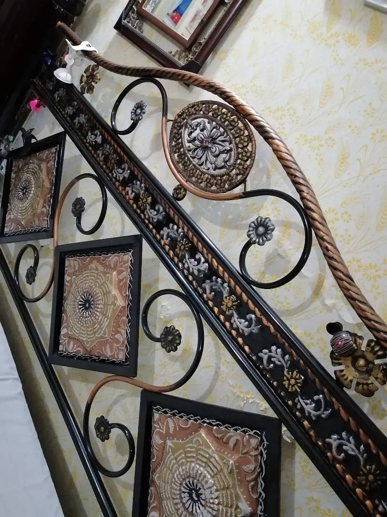 King Size Iron Bed With Matress 1
