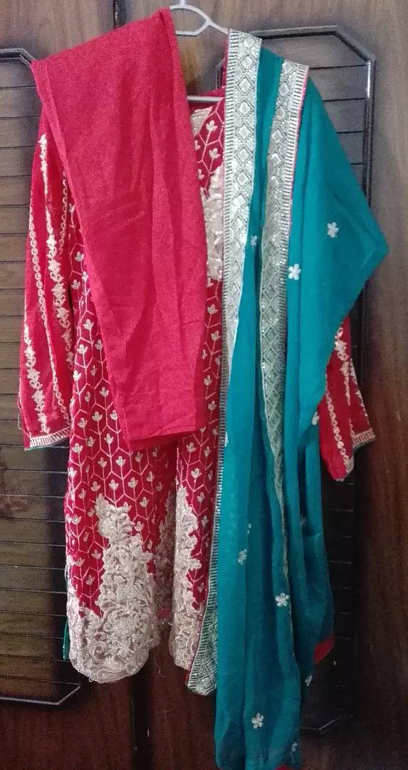 Three piece Fancy sout behtreen stitched 40 chest shirt 42 trouser 40 6