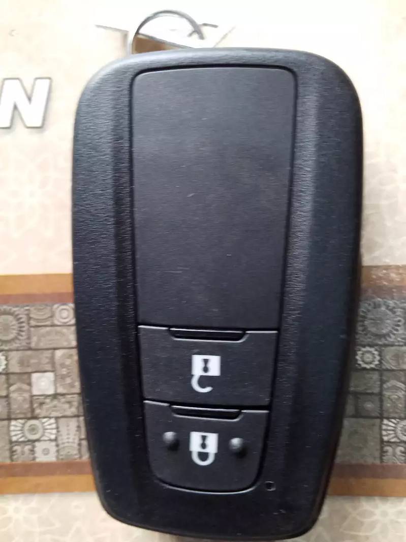 Key maker Honda, Toyota, Suzuki, Nissan keys remotes and smart keys 3