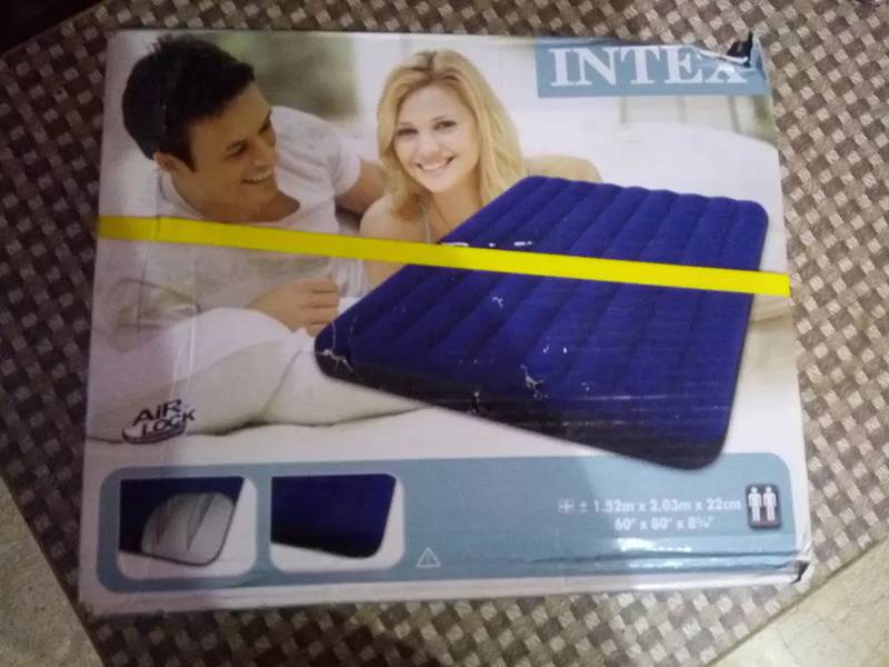 INTEX (Air Bed) 0