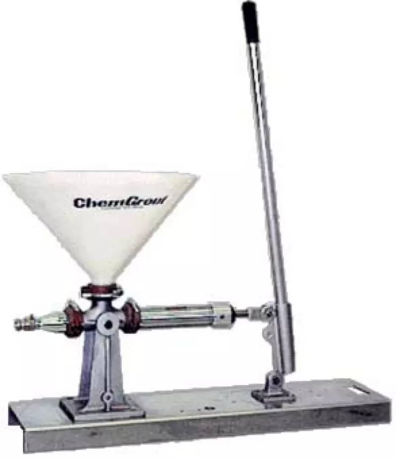 Plaster spray machine, Grout pump powered, Manual grout pump. 4