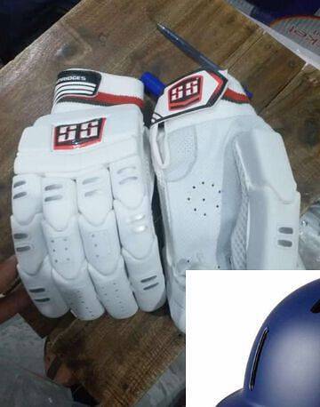 custom quality cricket batting gloves Lightweight cheap rates batting 5