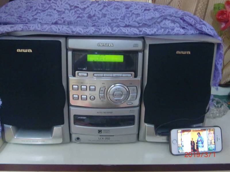 aiwa mini deck cd ,cassette & tuner & aux running condition 3