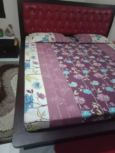 Bed room set complete brown color flor bed beutiful style
