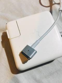 Apple macbook pro/air original charger
