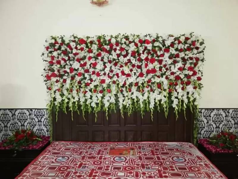 Fresh flowers Wedding bed wedding room decor available 2