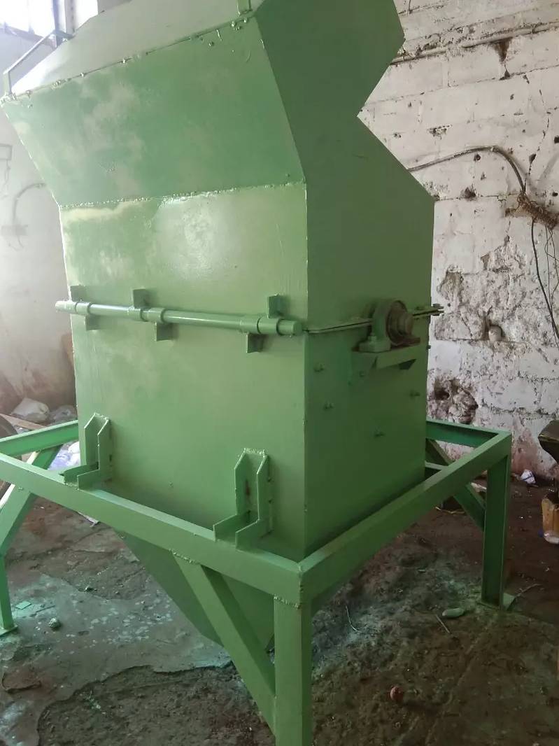 Waste Shredder Hammer Mill Crusher 2