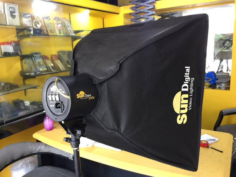 Video light with softbox 3