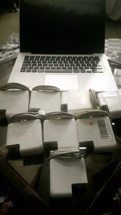 Macbook air and pro chargers 45,60,85 watt 100% genuine chargers