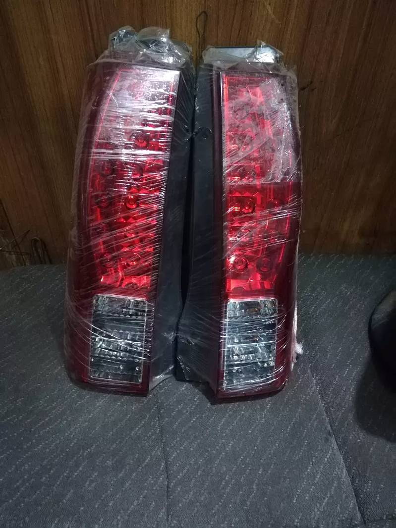 Nissan Otti 2007 Model Back Light Pair 1