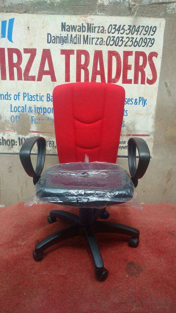 New Style Revolving Computer Chair In Karachi 0