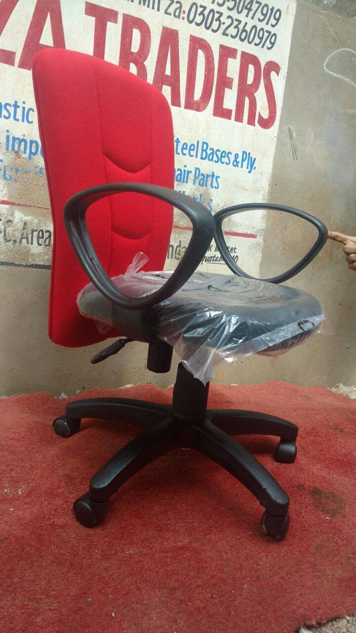 New Style Revolving Computer Chair In Karachi 4
