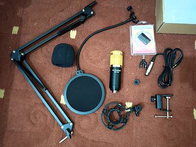 Mic box pack (with all accessories)  microphone studio level 1
