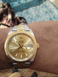 WE BUY Used Original Watches Rolex Omega Cartier Chopard RM PP