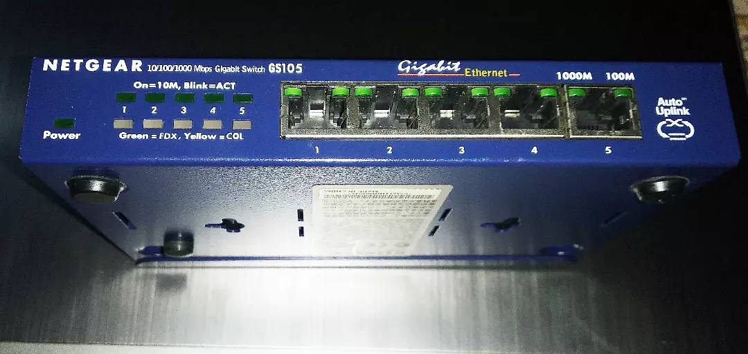 Netgear Gigabit Ethernet Switch GS105 1