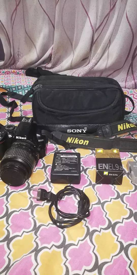Nikon (D3000) Cmplt Saman Condition 10/9 With Lens 18m/55mm 10