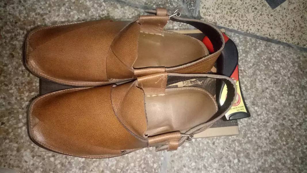 New Peshawari Chappal Hand Made. . Genuine Leather Upper & Sole size 8 5