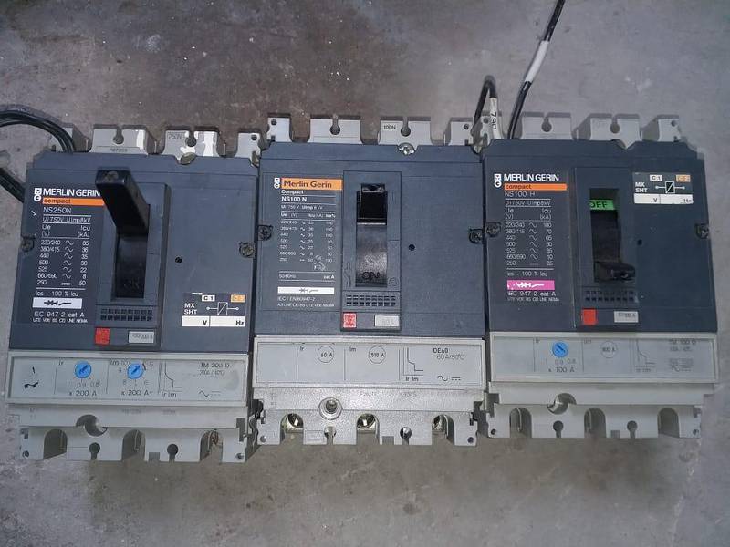 All types of MCCB Circuit Breakers) with warranty 1
