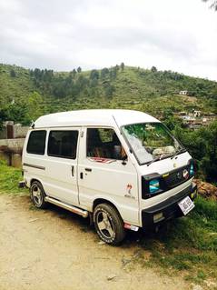 Rent a car carry bolan 7 seater booking murree Islamabd and  airport