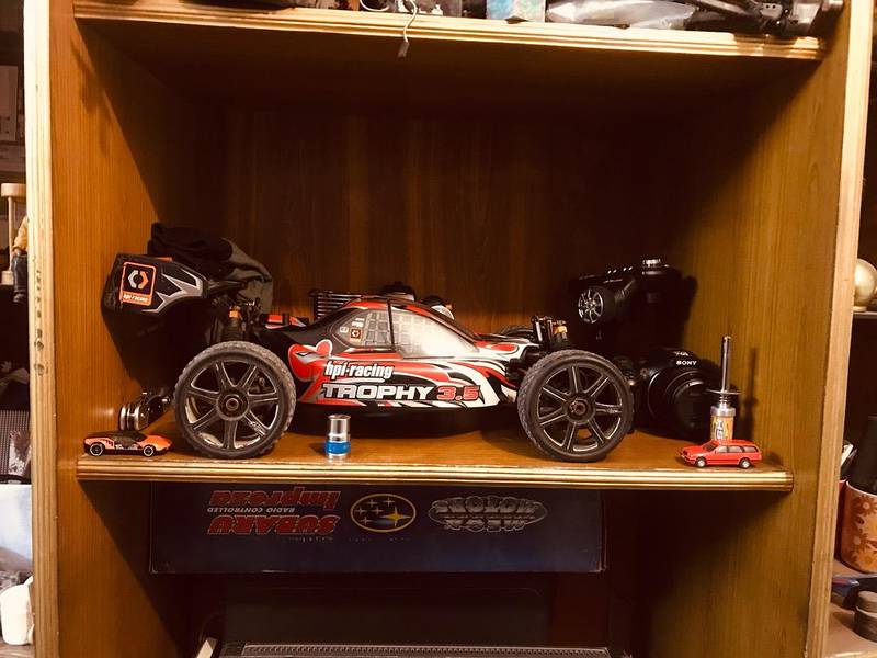 Hpi Trophy 3.5 upgraded with 4.6 Genuine Hpi Nitro engine 2