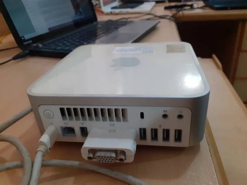 Apple Mac mini PC Intel Core Solo 6