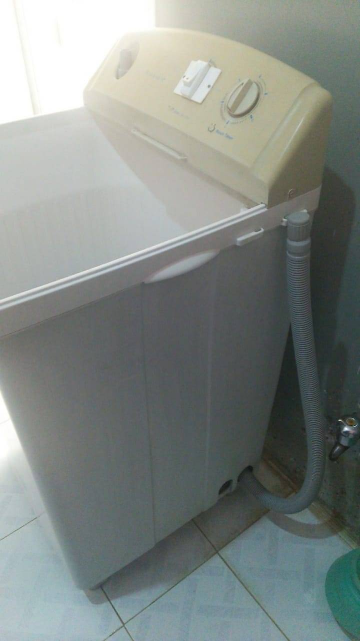 dawlance washing machine in running condition 3
