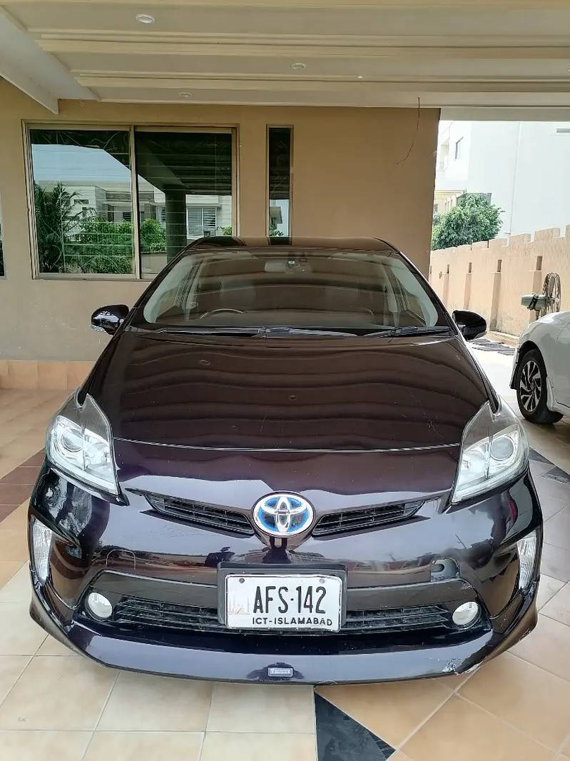 Toyota Prius 2015 model G Package Electric Seats Fully Loaded 6