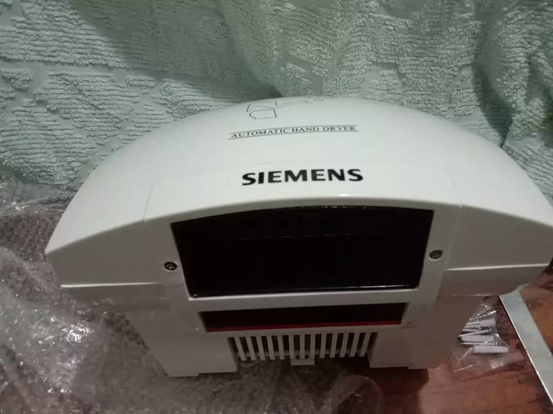 Siemens hand dryer TH92001 (plastic body) 5