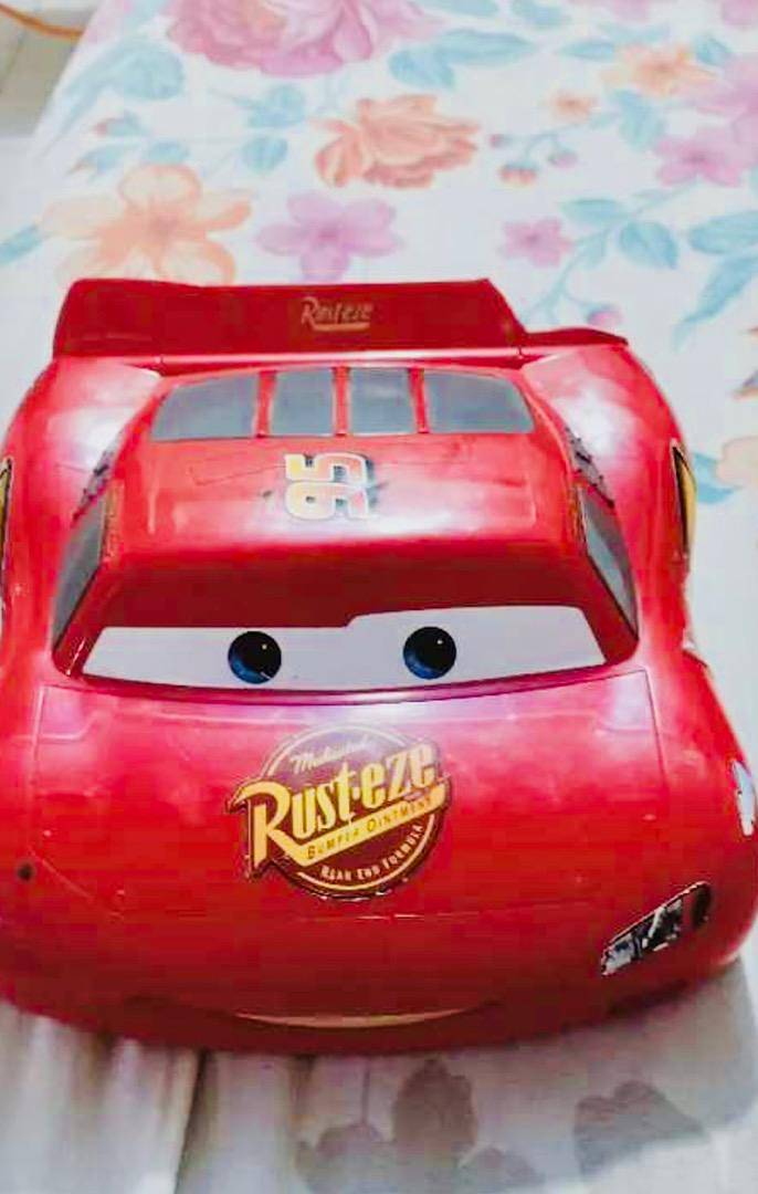 McQueen cars 3 Dvd Portable player Disney Imported 8