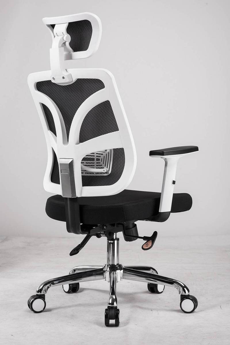 Executive  Office Chair Mesh Back with Headrest 3