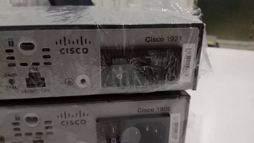 Cisco switch 3750G-48PS-S 3560G-24PoE 1
