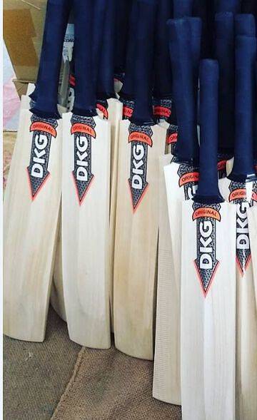 CA Plus 12000 English Cricket Bat Best Player Choice Top Deal P 2