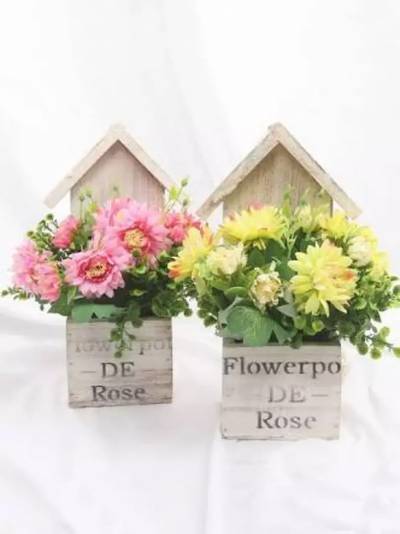 Wall pots for flowers and basket 1