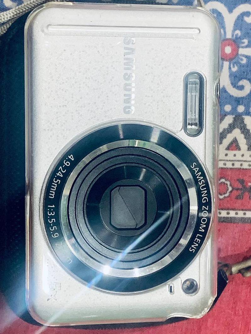 Camera Samsung es73 like new 0