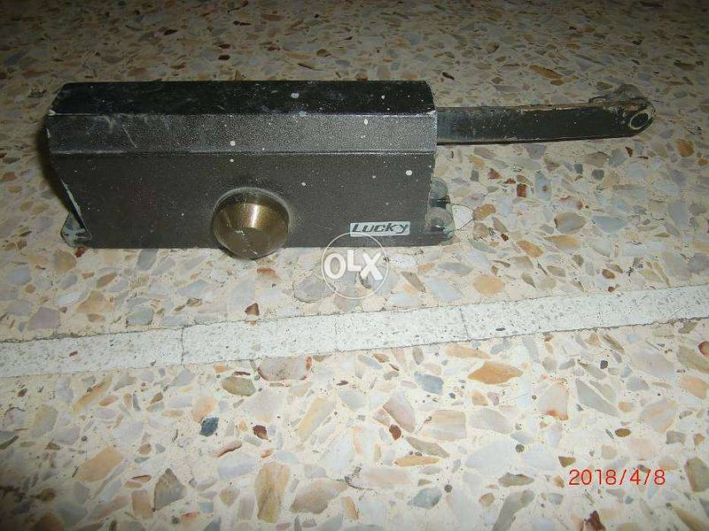 lucky door closer high quality 0