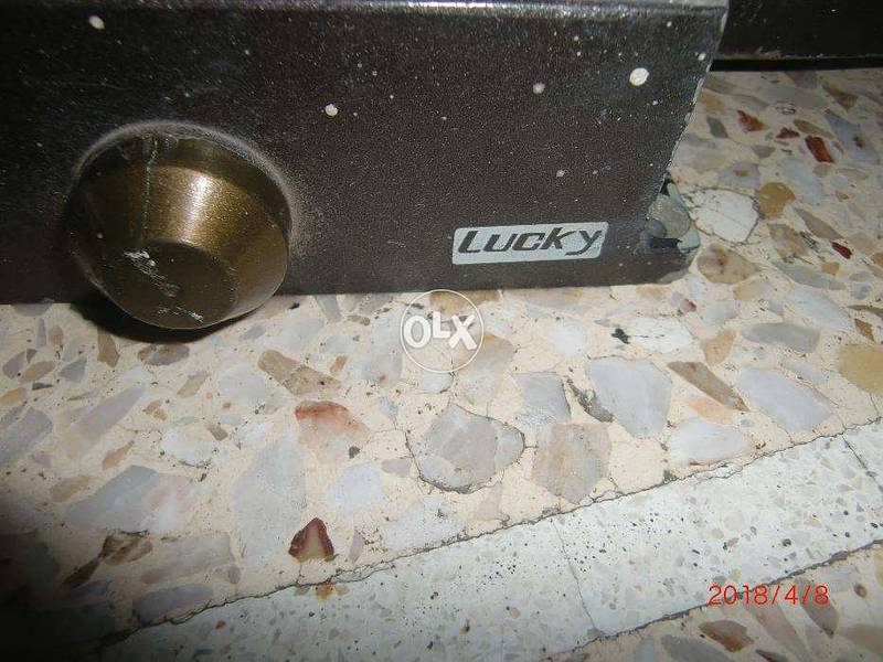 lucky door closer high quality 1