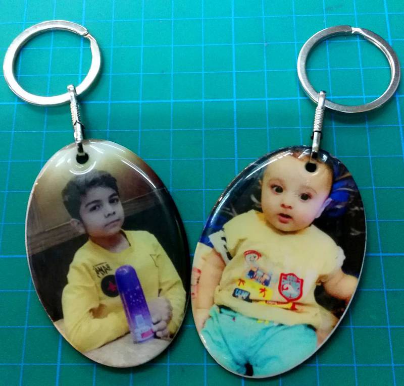 Uv printed large metal keychain Glass coated for long lasting 2