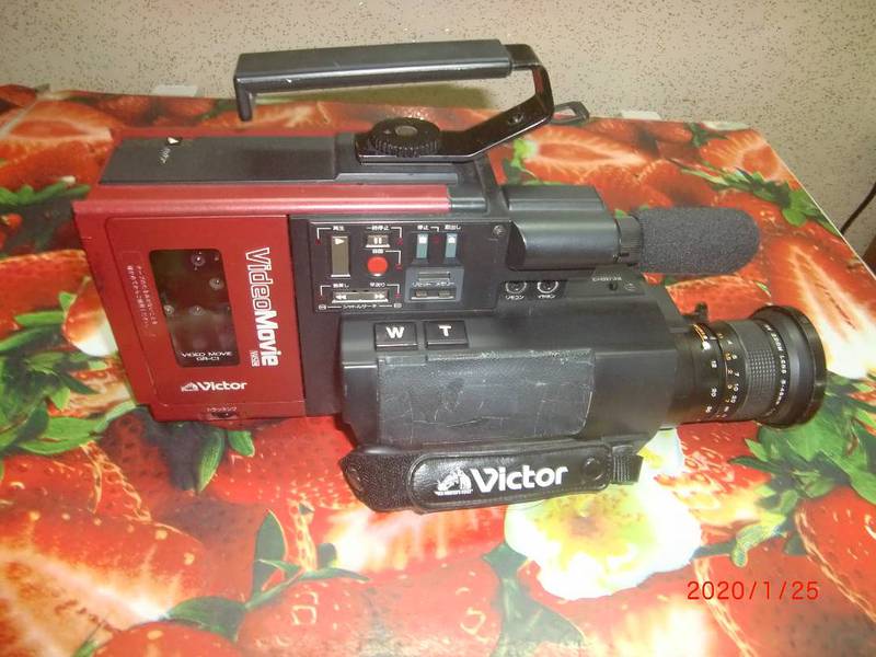 victor movie camera made in japan 1