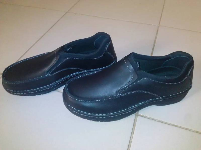 Imported safety shoes from Redwingshoes. Com dubai 2