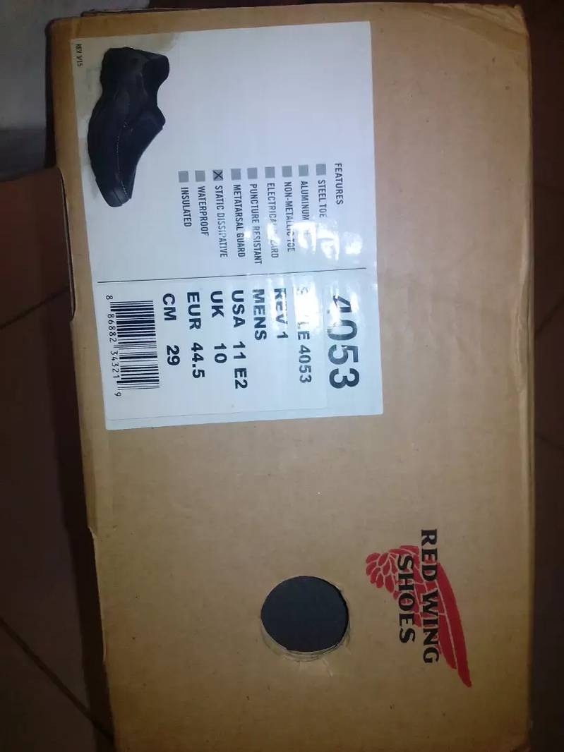 Imported safety shoes from Redwingshoes. Com dubai 7
