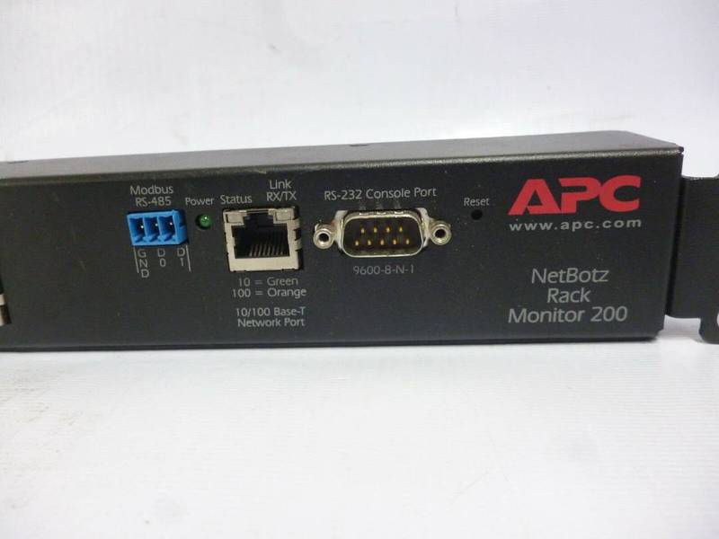 APC NetBotz Rack Monitor 200 without sensors 3