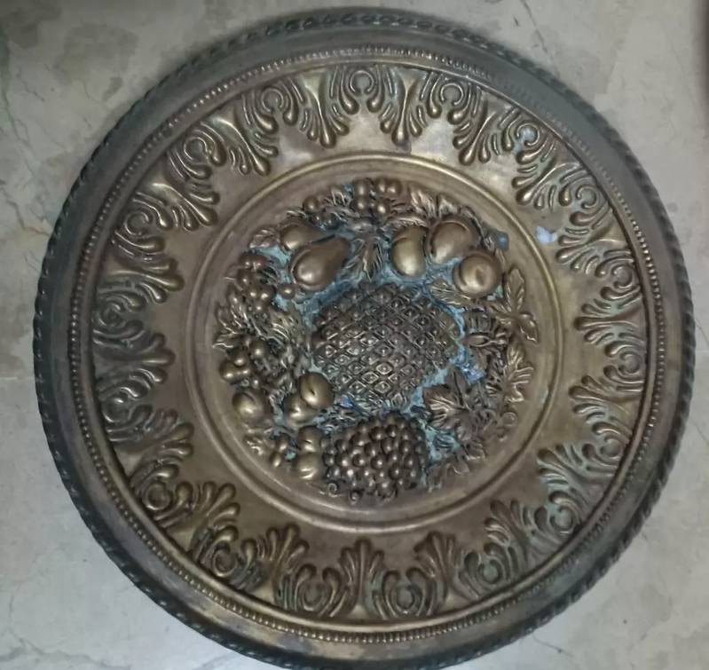 Antique Brass plates 0