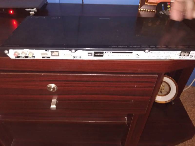 Panasonic blue ray DVD player model no#Dmp-bdt320 2