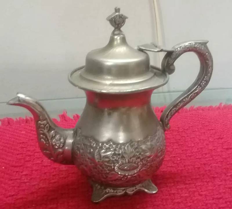 100 to 150 year old Antique tea kettle and sugar pot & antique pandan 5