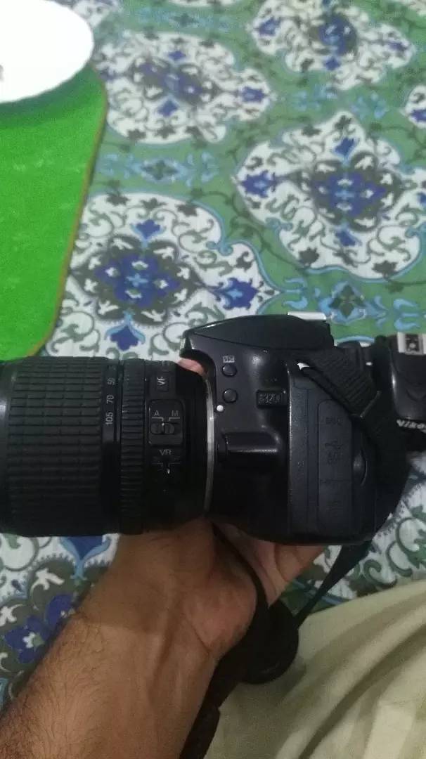 Nikon DSLR camera modal D3200 with total assessors 2