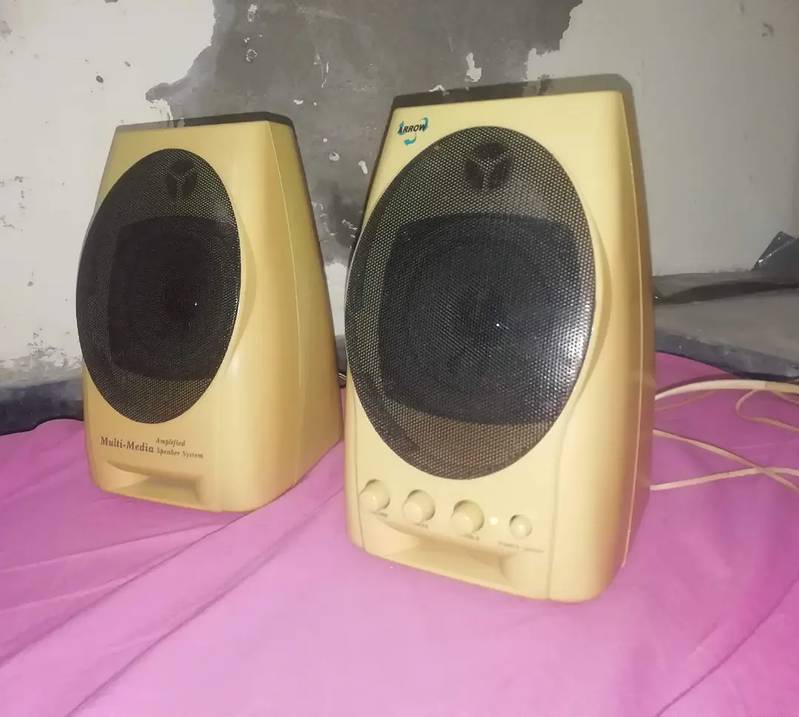 Computer speakers good sound 4