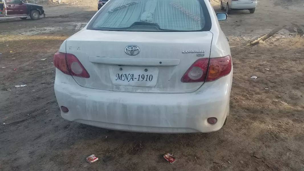 Full original sirf bumper me rang hy or doors me touching hy 2