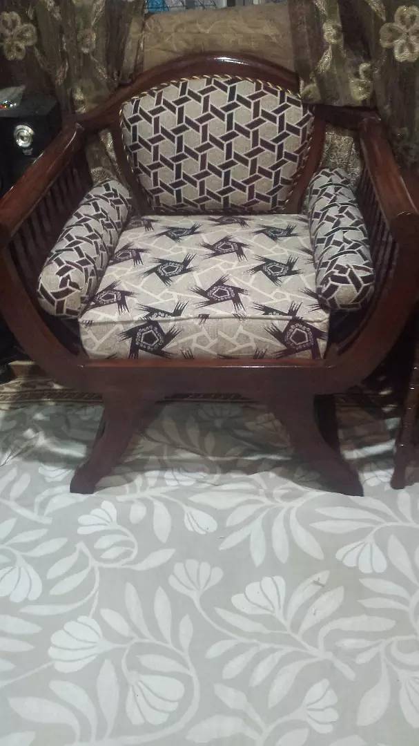 New 5 seater Sofa 0